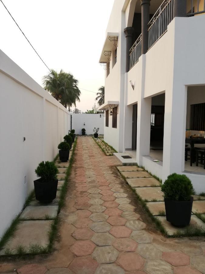 Residence Mga Hotel Ouidah Kültér fotó